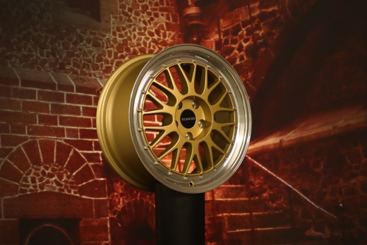 IB Le Mans ® Satz 7,5x17 Gold mit Edelstahl Schrauben