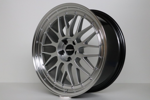 IB Le Mans ® Satz 8,5+10 x 20 LK 5x112 Silber