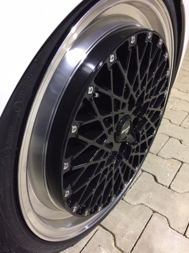 IB Klassik 50 Lip Satz 7x17Zoll ET35 5x112 Schwarz