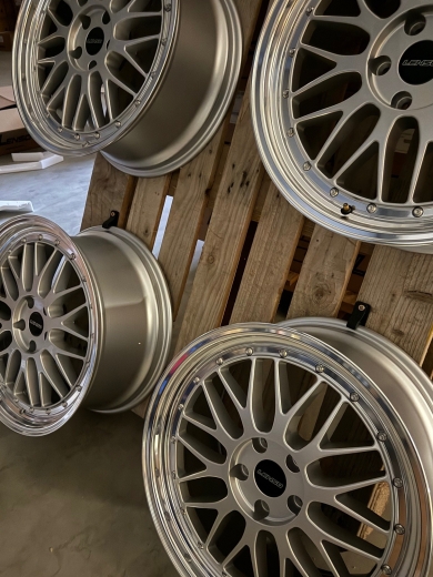 IB Le Mans ® 8,5x19 LK 5x112 ET45 Silber