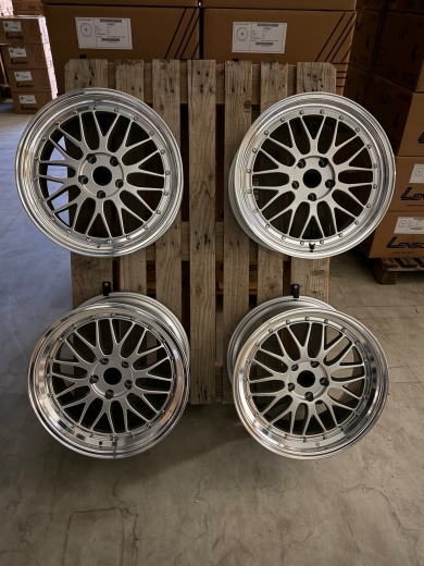 IB Le Mans ® 8,5x19 LK 5x120 ET35 Silber