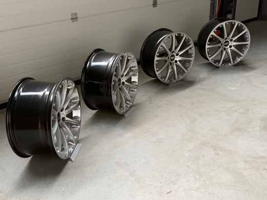 HTG 2 Felgen 8,5+ 9,5 x 19 ET35 / ET15 mit Teilegutachten