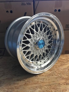 Lenso BSX 8,5 x 17Zoll ET30 4x108 Silber mit Festigkeitsgutachten