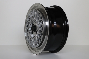 IB Klassik 50 Lip Satz 7x17Zoll ET35 LK 4x100 Silber