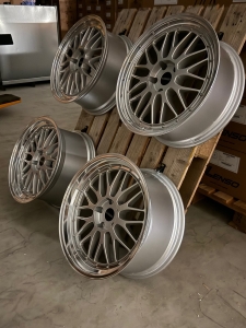 IB Le Mans ® 8,5+10 x 20 LK 5x120 ET30 Silber